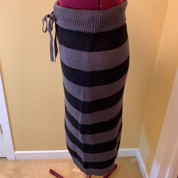 Joe Fresh - Women Skirt Stripe with Waist tie - Picture 5 of 10